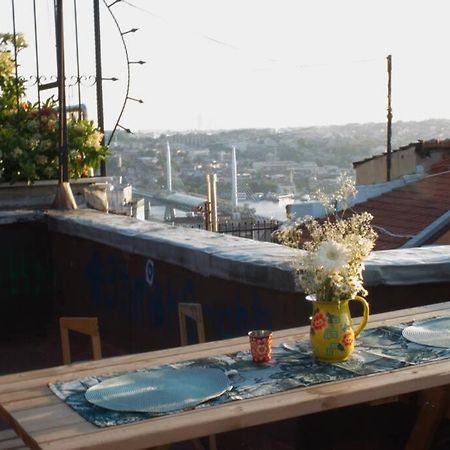 Апартаменты Sincere Istanbul Experience In Galata Area. Экстерьер фото