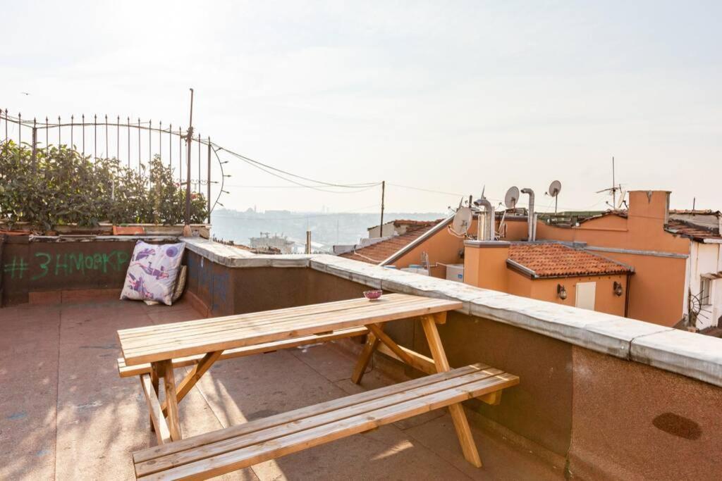 Апартаменты Sincere Istanbul Experience In Galata Area. Экстерьер фото